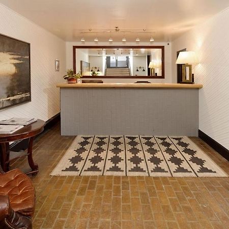 Independence Square 213, Spacious Hotel Room With 2 Queen Beds, Wet Bar, And Sitting Area Άσπεν Εξωτερικό φωτογραφία